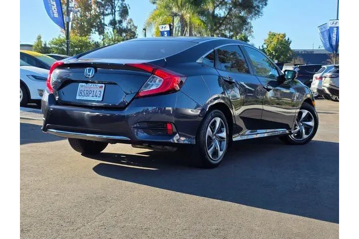 $17300 : Honda Civic 2020 LX 4dr Seda image 5