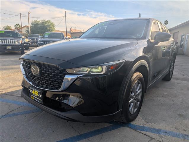 2022 CX-5 Preferred image 3