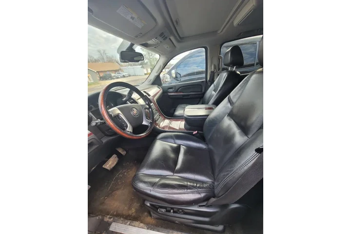 $7000 : 2007 Escalade ESV image 10