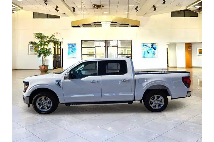$39788 : Ford F-150 2025 4x2 XLT 4dr image 8