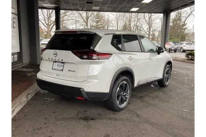 Nissan Rogue 2024 AWD SV 4dr image 5