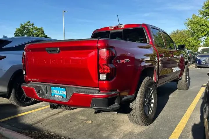 $36995 : Chevrolet Colorado 2025 4x4 image 4