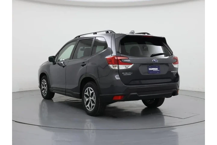 $27998 : Subaru Forester 2022 AWD Pre image 2