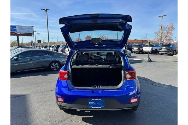 $18750 : Hyundai VENUE 2023 Limited 4 image 10