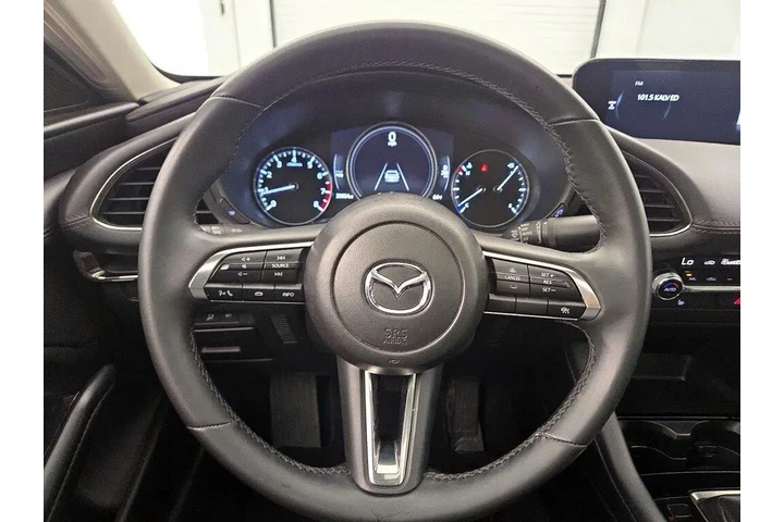 $21998 : Mazda Mazda3 Sedan 2024 2.5 image 10