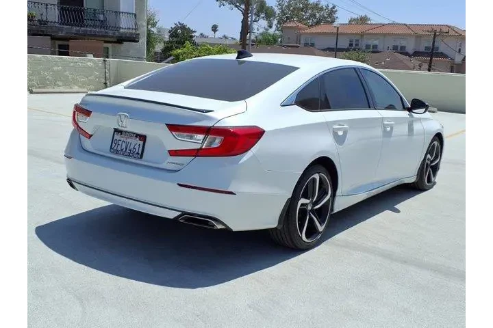 $25879 : Honda Accord 2022 Sport 4dr image 4