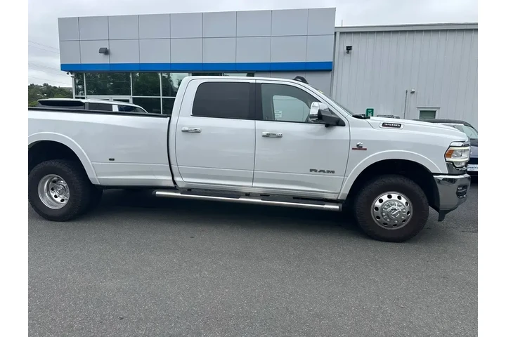 $48999 : Ram 3500 2019 4x4 Laramie 4d image 3