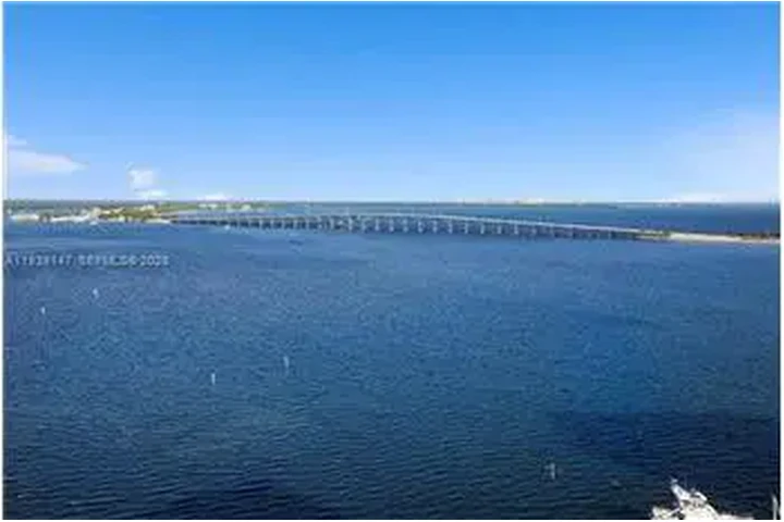 $4900 : Rental property with 2 bedro image 2