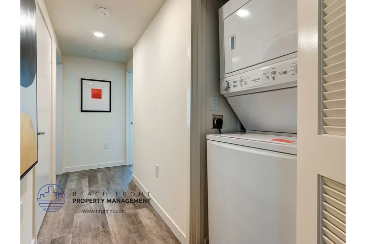 $2695 : $2,695 - 2 Bedroom 2 Bathroom image 8