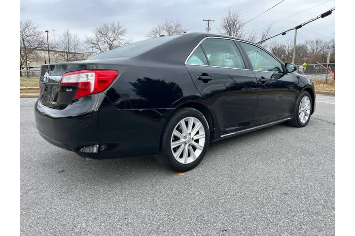 $8900 : 2014 Camry XLE V6 image 6
