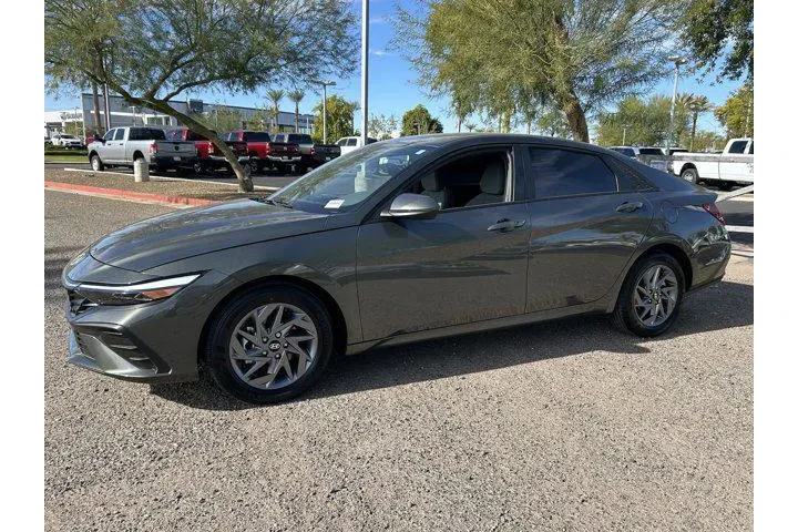 $19990 : Hyundai ELANTRA 2024 SEL 4dr image 4