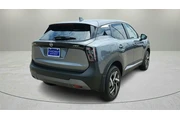 $21800 : Nissan Kicks 2025 SV 4dr Cro thumbnail