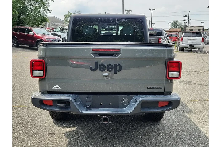 $27948 : Jeep Gladiator 2021 4x4 Spor image 4