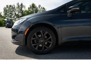 $13888 : Chrysler Pacifica 2019 Limit thumbnail
