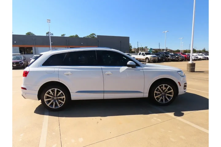 $26999 : Audi Q7 2019 AWD quattro SE image 10