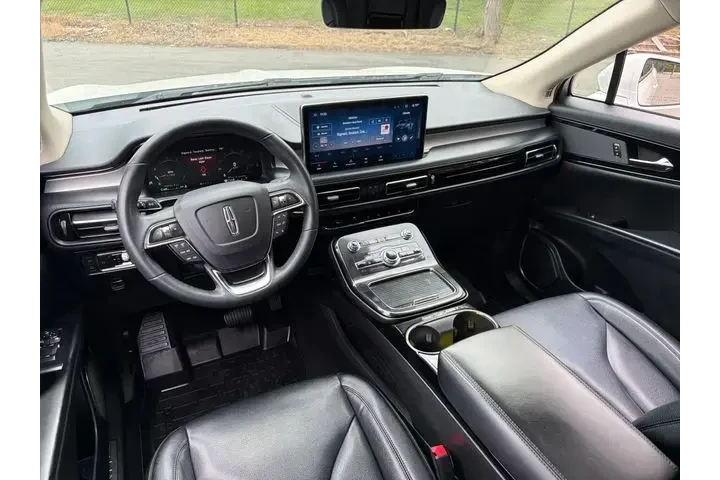 $24870 : Lincoln Nautilus 2022 AWD St image 9