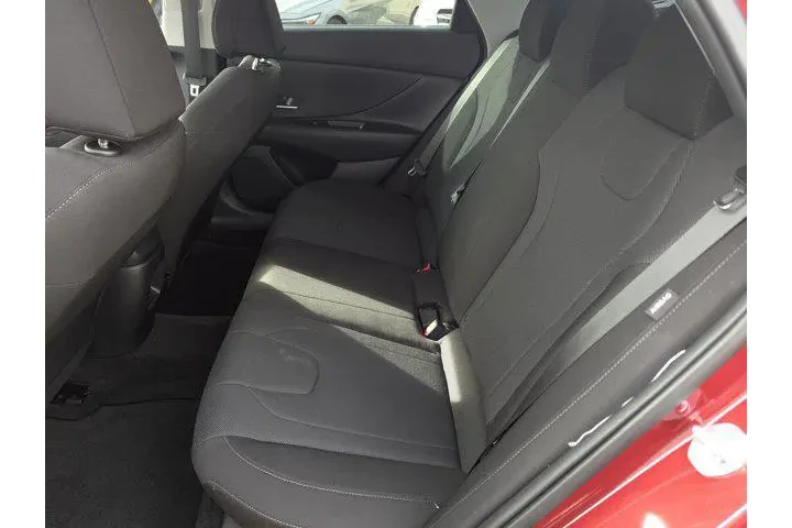 $22999 : Hyundai ELANTRA 2025 SE 4dr image 8