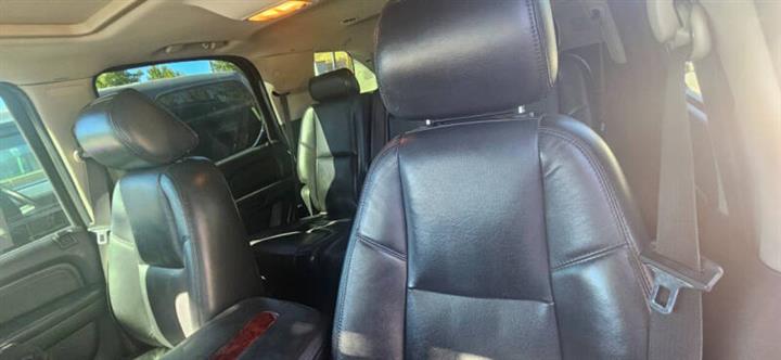 $14000 : 2007 Escalade image 8