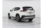 $27998 : Nissan Rogue 2023 Platinum 4 thumbnail