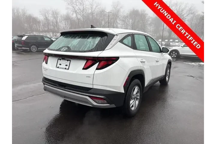 $25822 : Hyundai TUCSON 2025 AWD SE 4 image 6