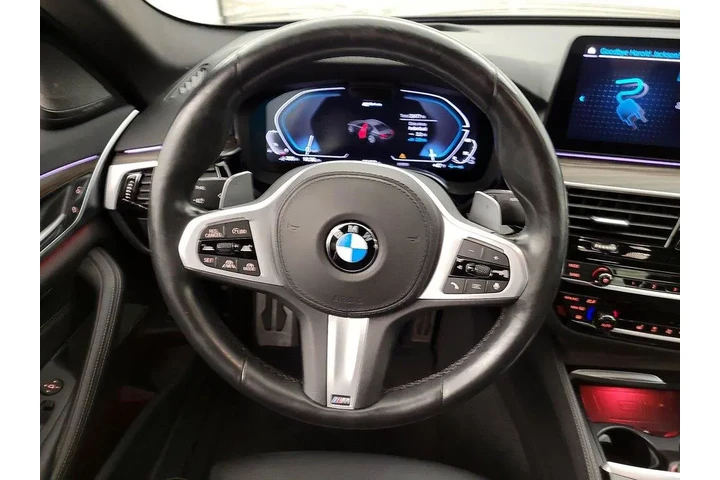 $31998 : BMW 5 Series 2021 530e 4dr S image 10