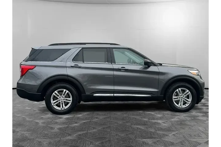$26588 : Ford Explorer 2022 AWD XLT 4 image 6