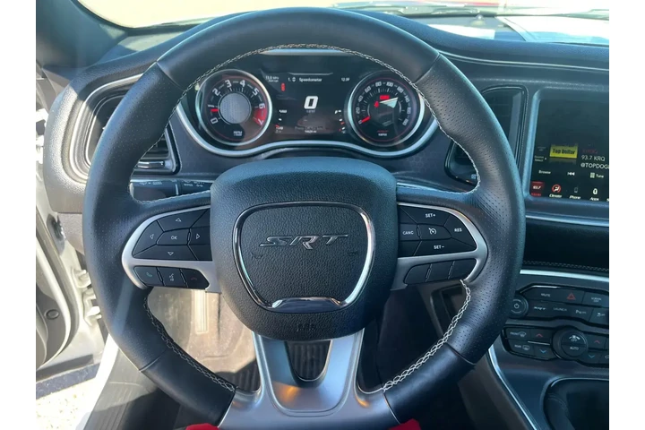 Dodge Challenger 2018 SRT 39 image 9