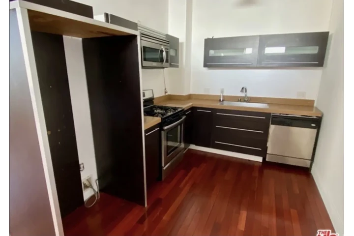 $1000 : 1 bed, 1 bath image 3
