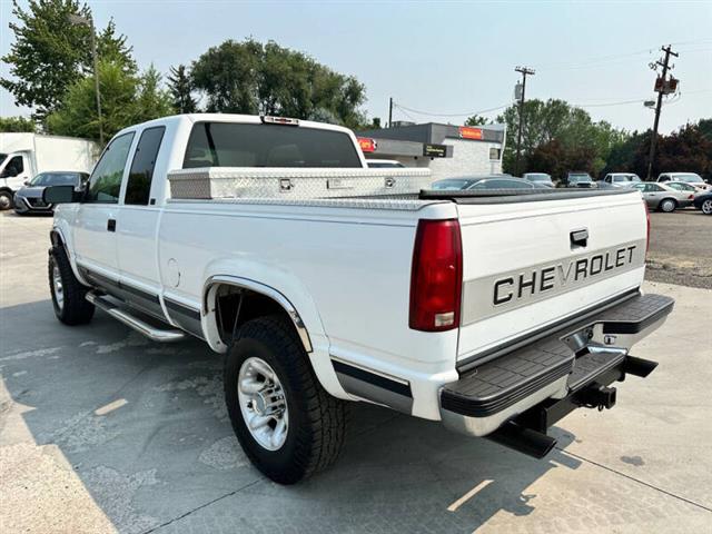 $9450 : 1997 C/K 2500 Series image 8