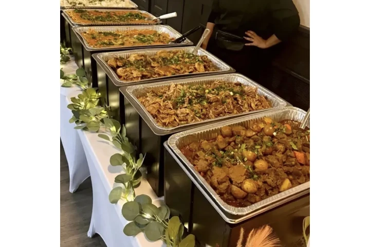 Deliciosa variedad de comida image 2