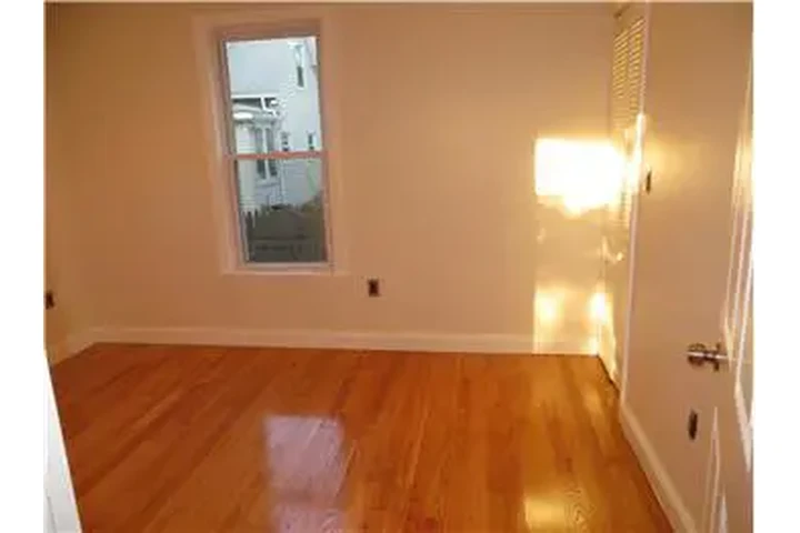 $3500 : Rental property with 3 bedro image 7