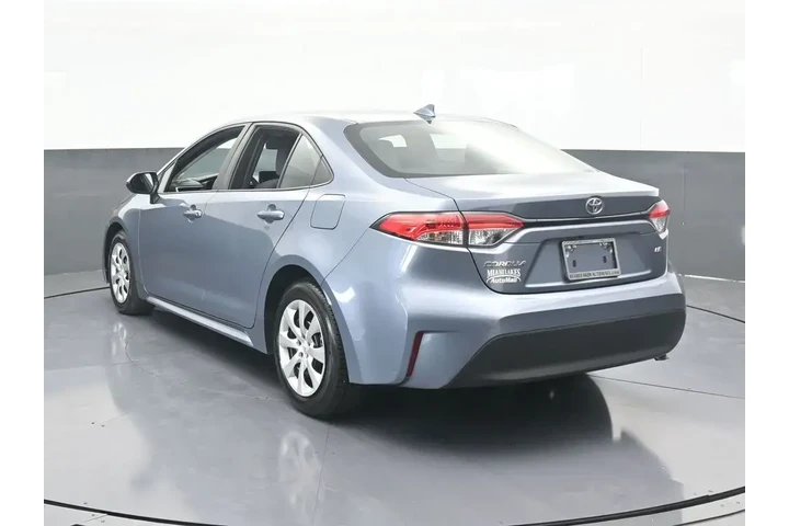 $16879 : Toyota Corolla 2024 LE 4dr S image 4