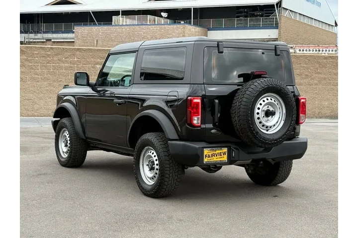 $35489 : Ford Bronco 2022 4x4 Base 2d image 5