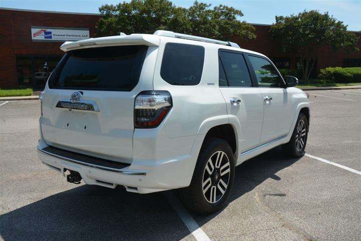 2017 4Runner Limited image 6