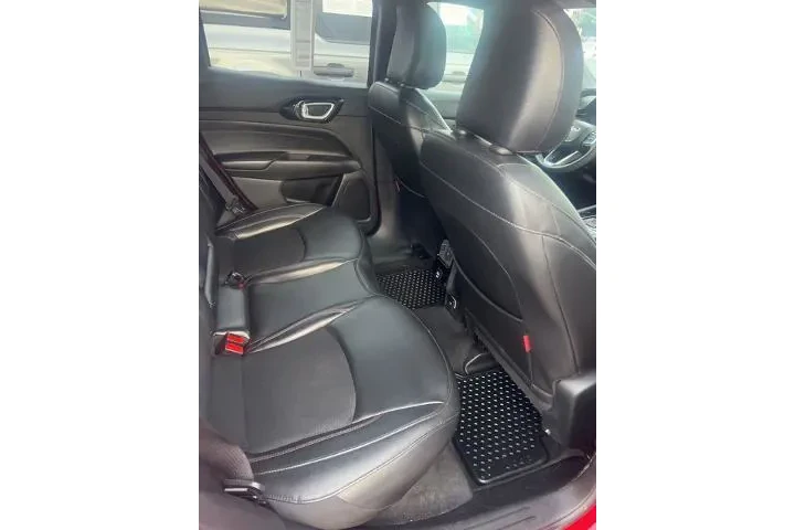 $25988 : Jeep Compass 2023 4x4 Trailh image 7