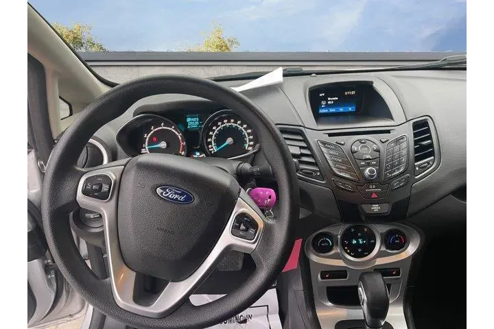 $8500 : Ford Fiesta 2019 SE 4dr Seda image 9