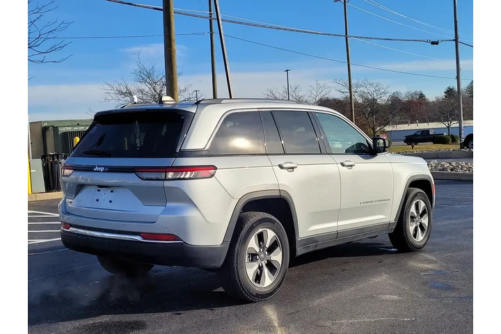$27800 : Jeep Grand Cherokee 2023 4x4 image 4