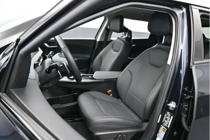 $26691 : Kia EV6 2024 AWD Wind 4dr Cr image 10
