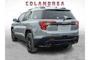 $27650 : GMC Acadia 2023 4x4 SLE 4dr thumbnail