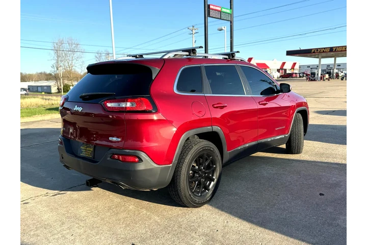 $7999 : 2014 Cherokee Latitude 4WD image 6