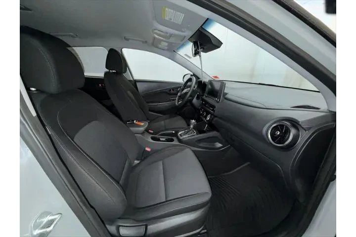 $23795 : Hyundai KONA 2023 AWD SEL 4d image 8