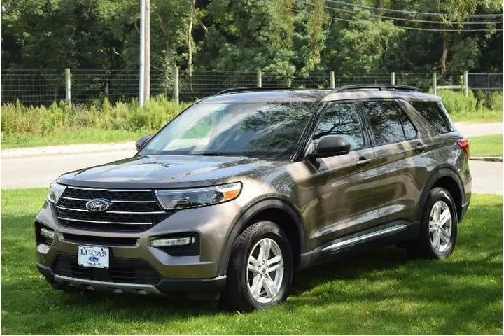 $27934 : Ford Explorer 2021 AWD XLT 4 image 3