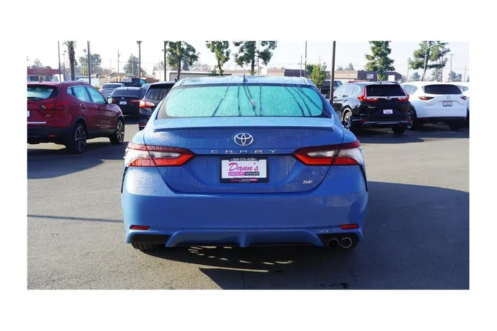 $21984 : 2023 Camry SE Sedan 4D image 7