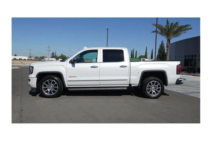 $28984 : 2017 Sierra 1500 Denali image 9