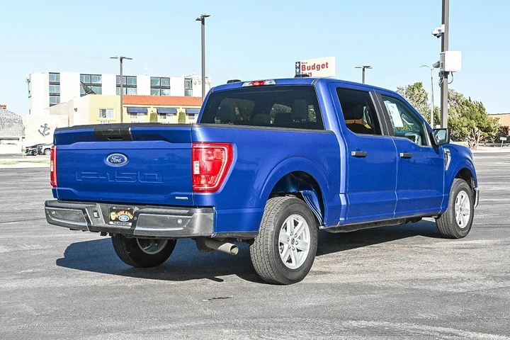 Ford F-150 2023 4x2 XLT 4dr image 7