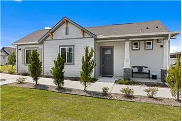 $1578 : Rental property with 1 bedro image 2