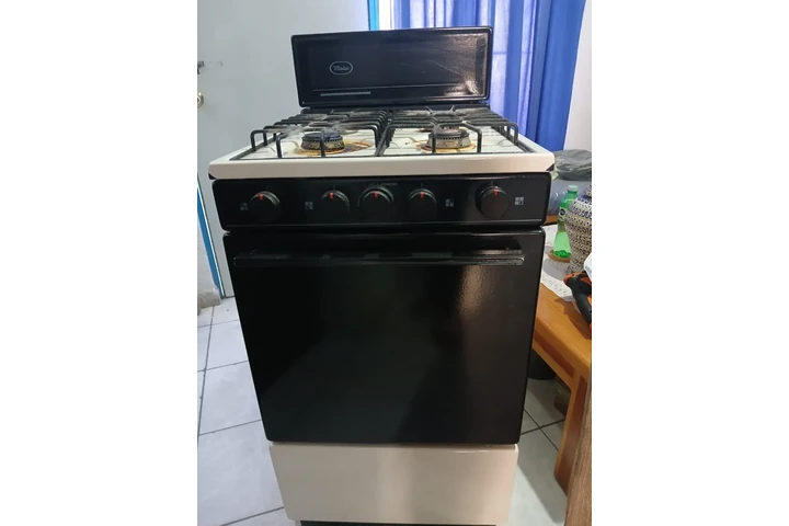 $300 : Vendo estufa Mabe image 1