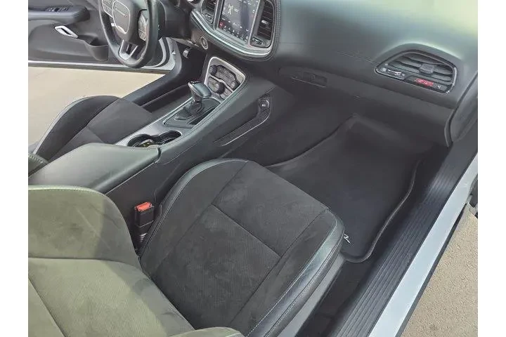 $35995 : Dodge Challenger 2020 R/T Sc image 9