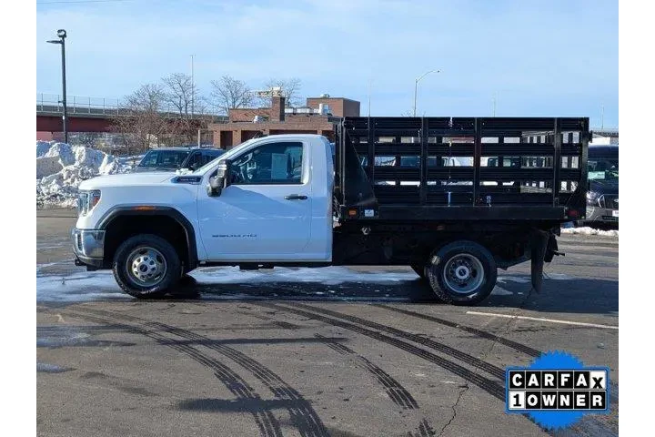 $39989 : GMC Sierra 3500HD CC 2022 4x image 6