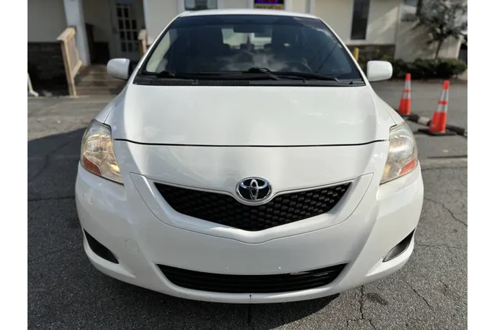 2009 Yaris S image 5